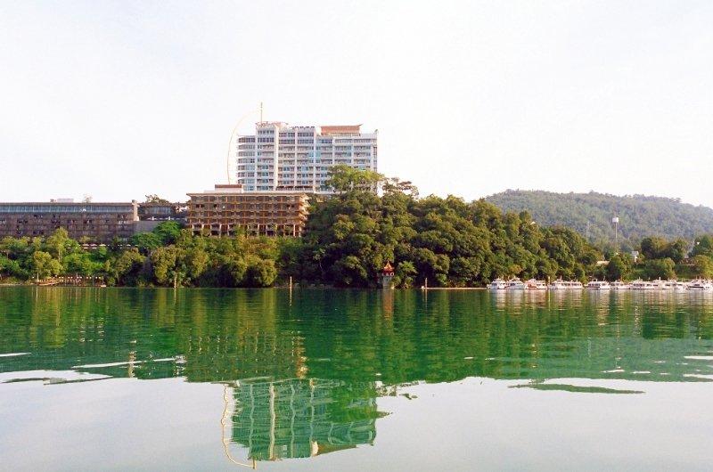 The Wen Wan Resort Sun Moon Lake Юйчи Экстерьер фото